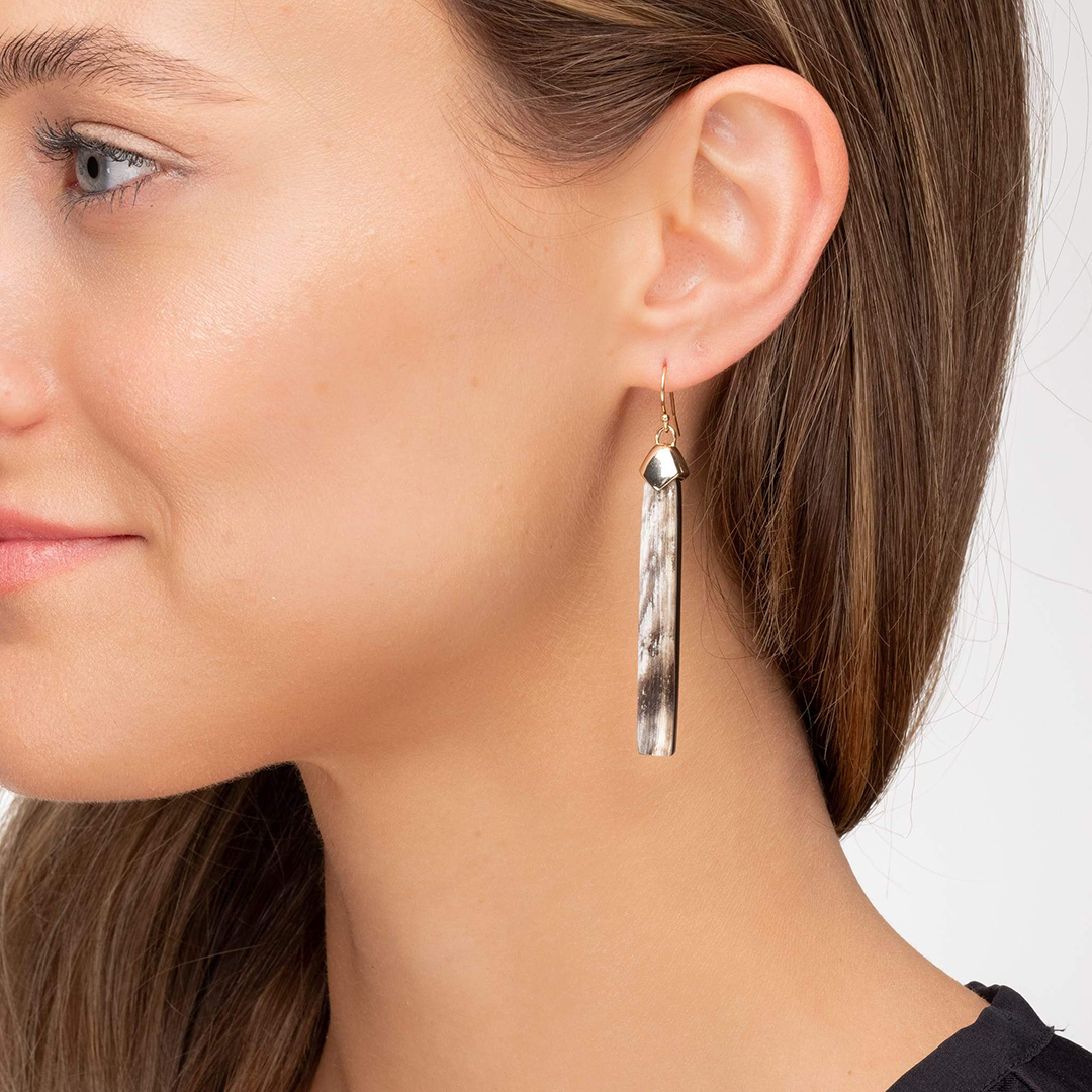 Dylan Linear Drop Earring