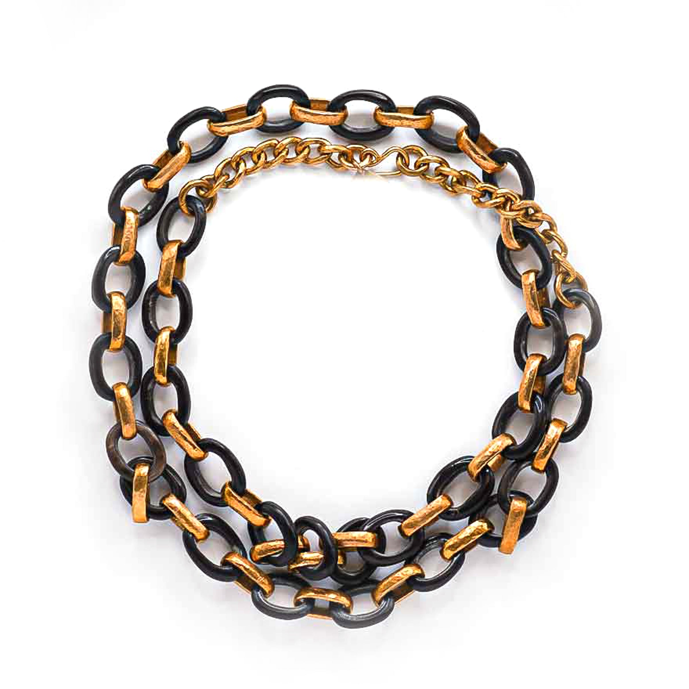 Riny Oval Link Necklace